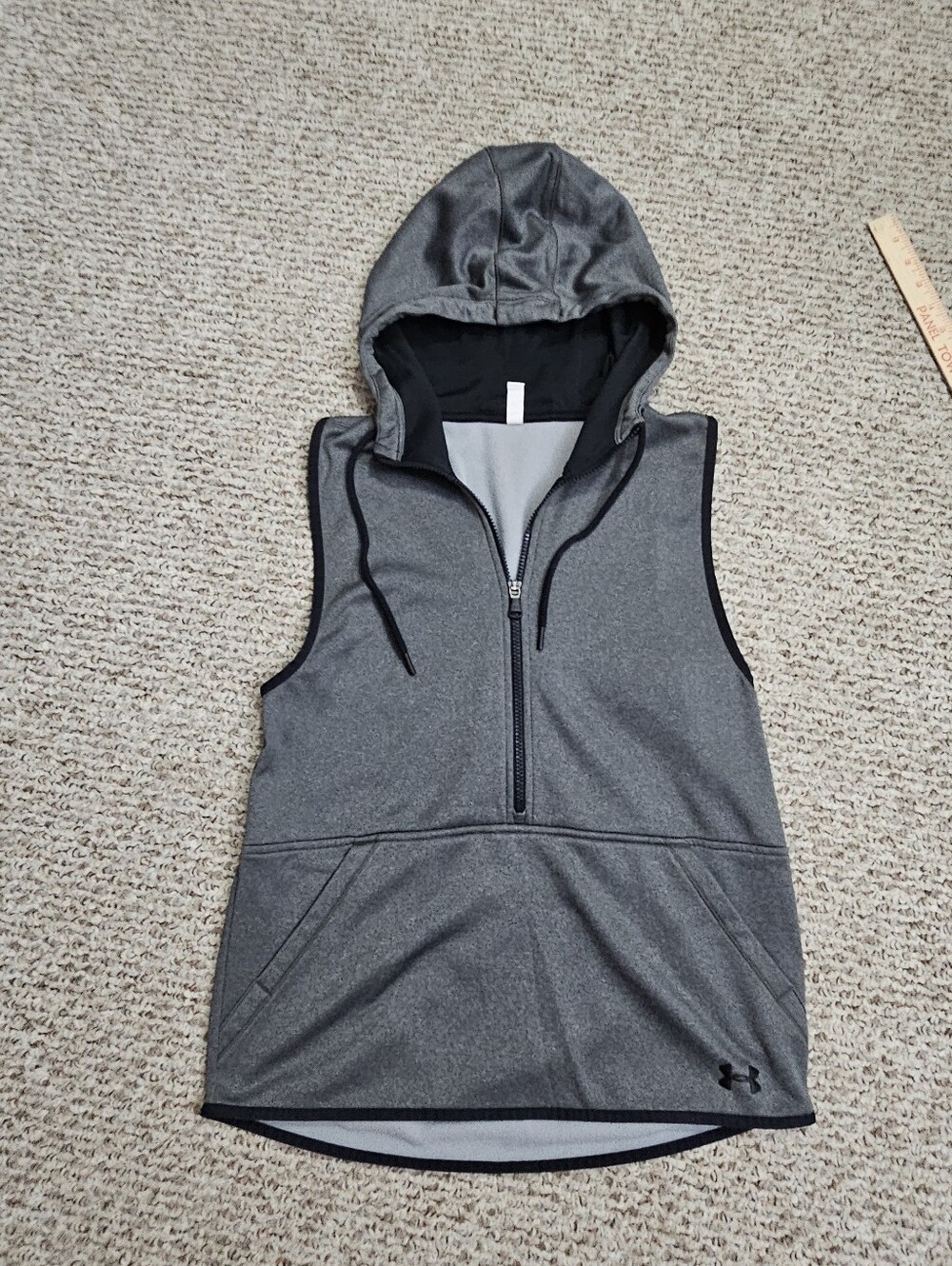 Under Armour Women's Gray Sleeveless Hoodie